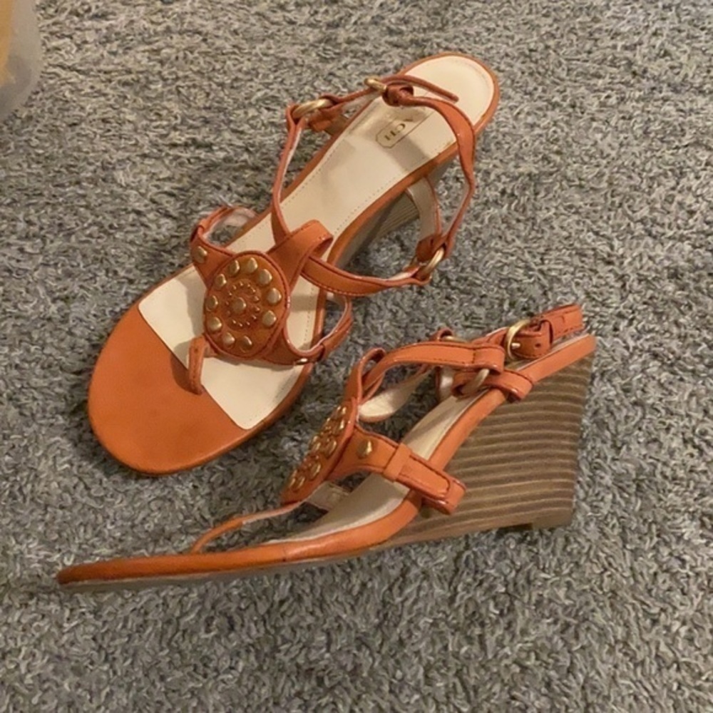 🎊HP🎊Coach Authentic Platforms - Picture 3 of 3